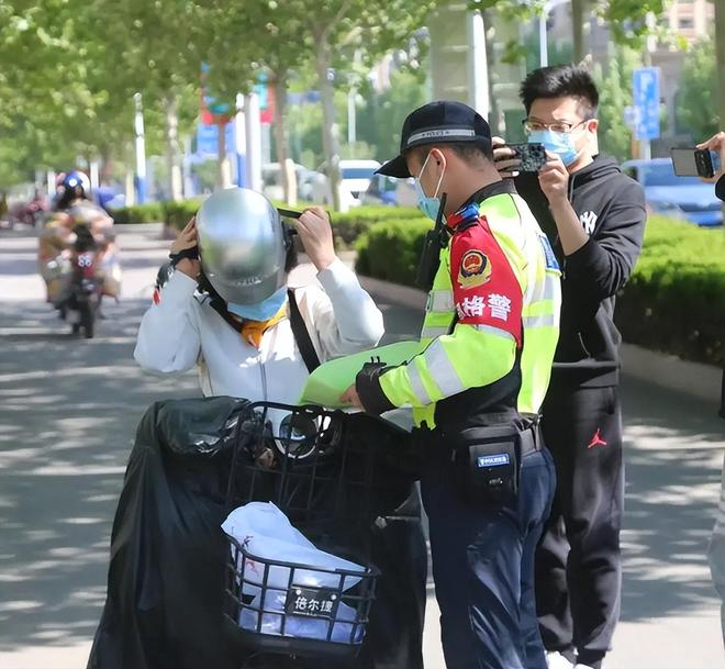 +5”新政策3类车型放心骑严查5种违规行为j9九游会(中国)网站6月起电动车迎“3(图3)